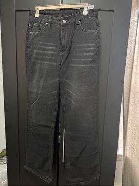 Men's Black Straight-Leg Jeans